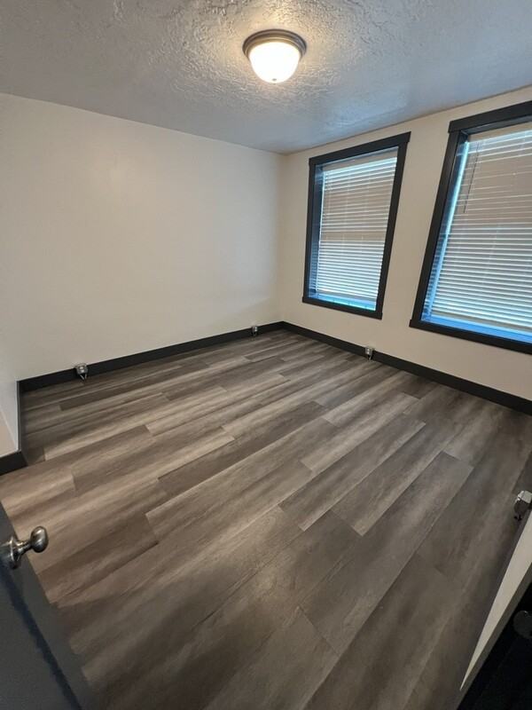 145 W Main St #3 - Photo 5 of 8