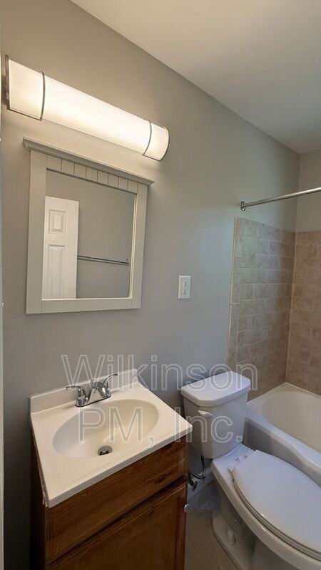313 2nd Ave #102 - Photo 5 of 7