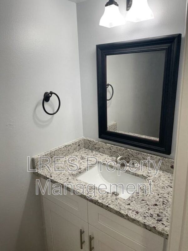 4587 Lighthouse Cir - Photo 7 of 25