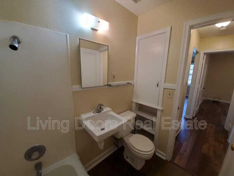 353 S 47th St - Photo 4 of 4