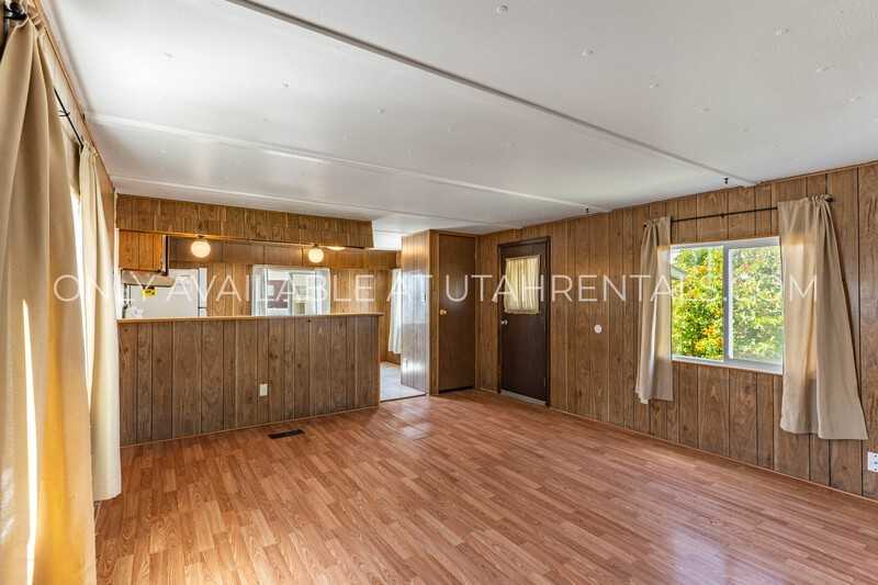 440 W Main St #3 - Photo 6 of 18