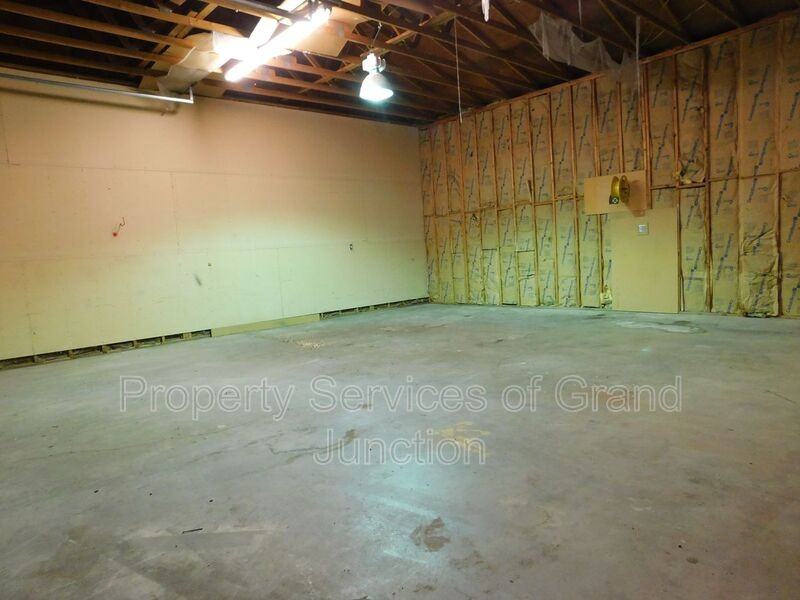 3290 1/2 Lombardy Ln #E - Photo 2 of 5