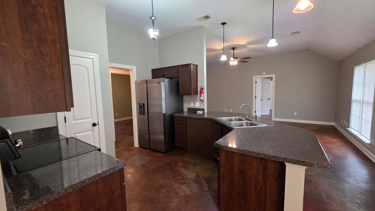 3791 Rasco Hills Dr - Photo 7 of 18