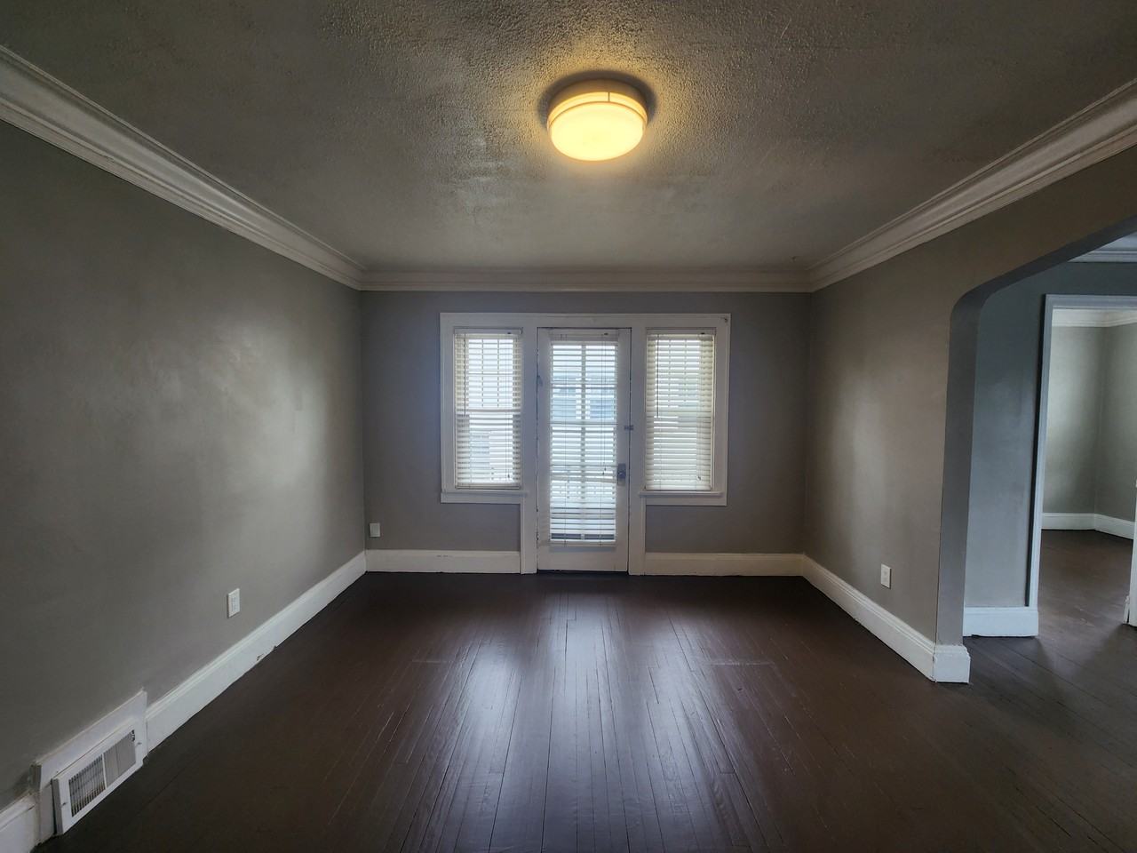 3348 Colwyn Rd - Photo 5 of 13