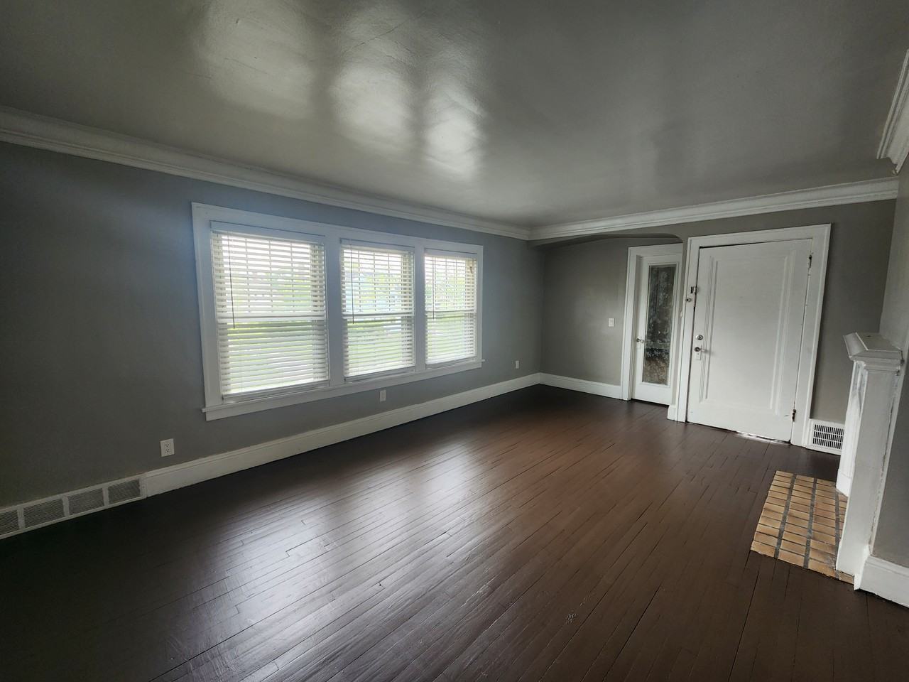 3348 Colwyn Rd - Photo 7 of 13