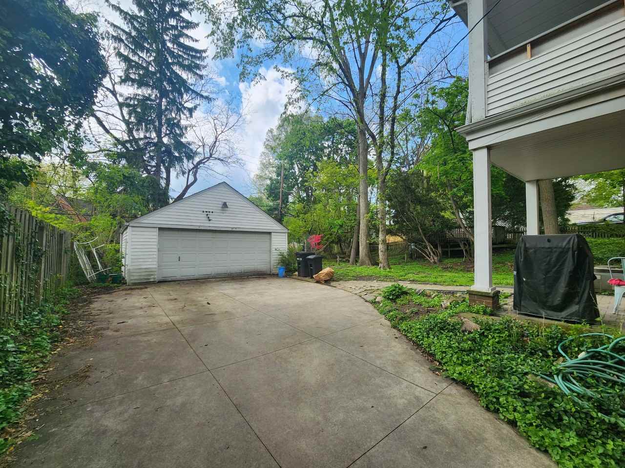 3538 Glencairn Rd - Photo 3 of 19