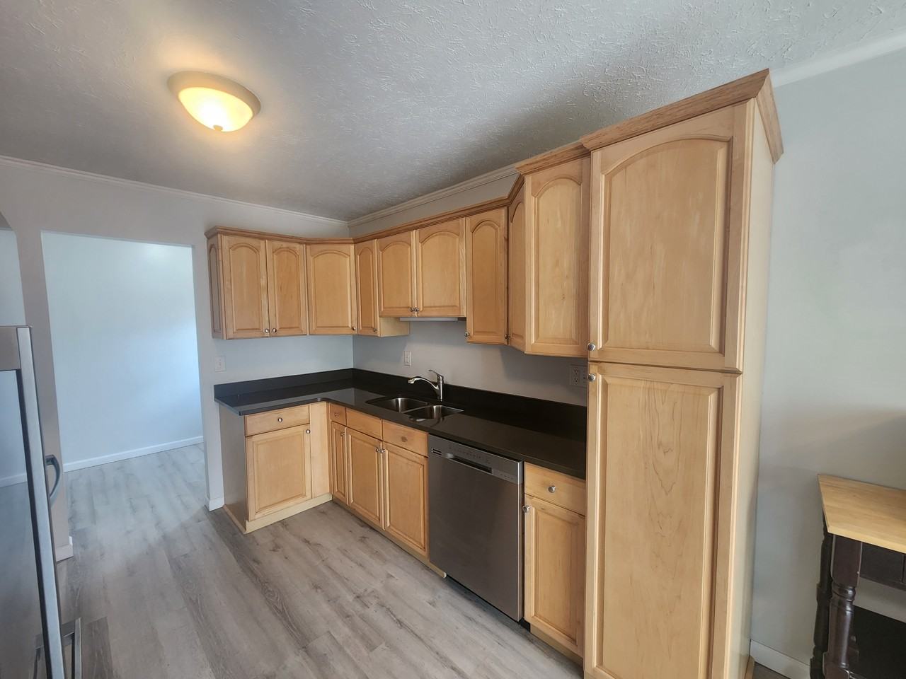 4710 Jaycox Rd - Photo 6 of 23