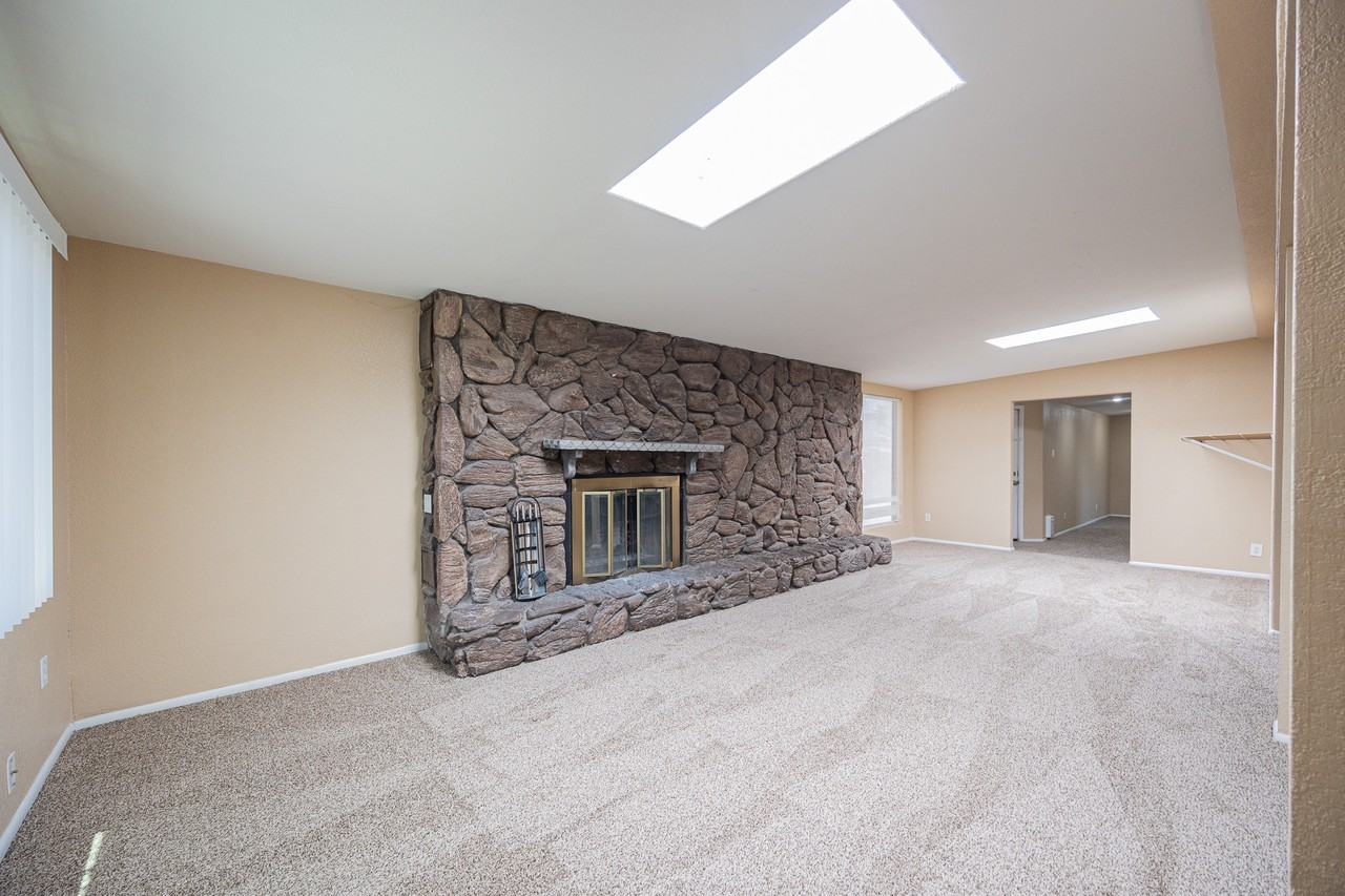 5018 N 64th Ln - Photo 5 of 30