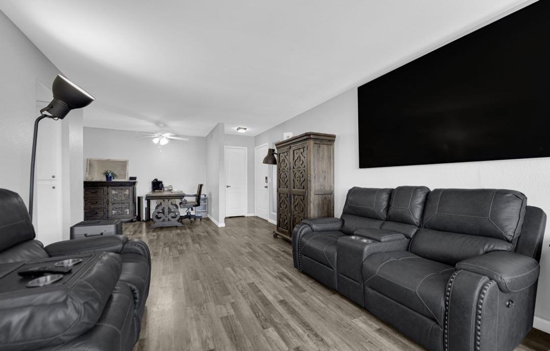 2838 Loveland Dr #1610 - Photo 4 of 10
