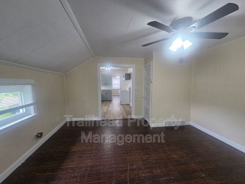 3115 S Forest Ave #3 - Photo 6 of 10