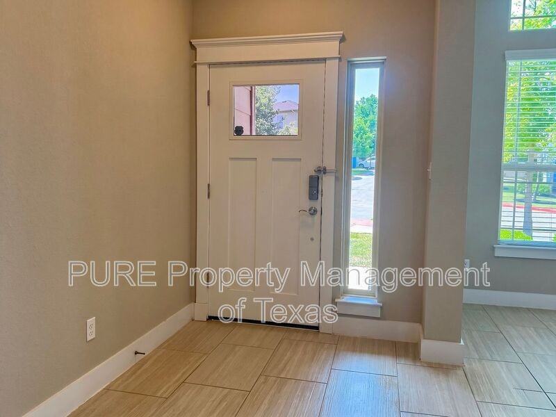 710 Arrow Point Dr #11 - Photo 3 of 28