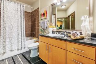 1312 S College St - Photo 1 of 1