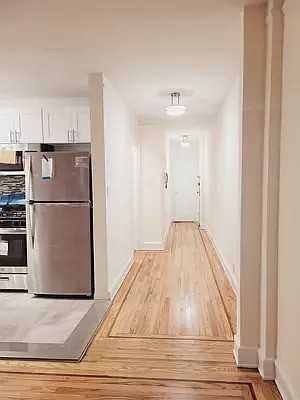 5444 Arlington Ave - Photo 6 of 10