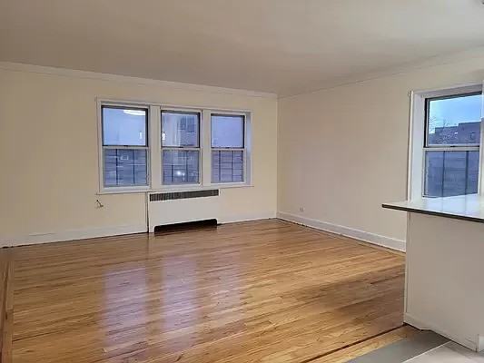 5444 Arlington Ave - Photo 7 of 10