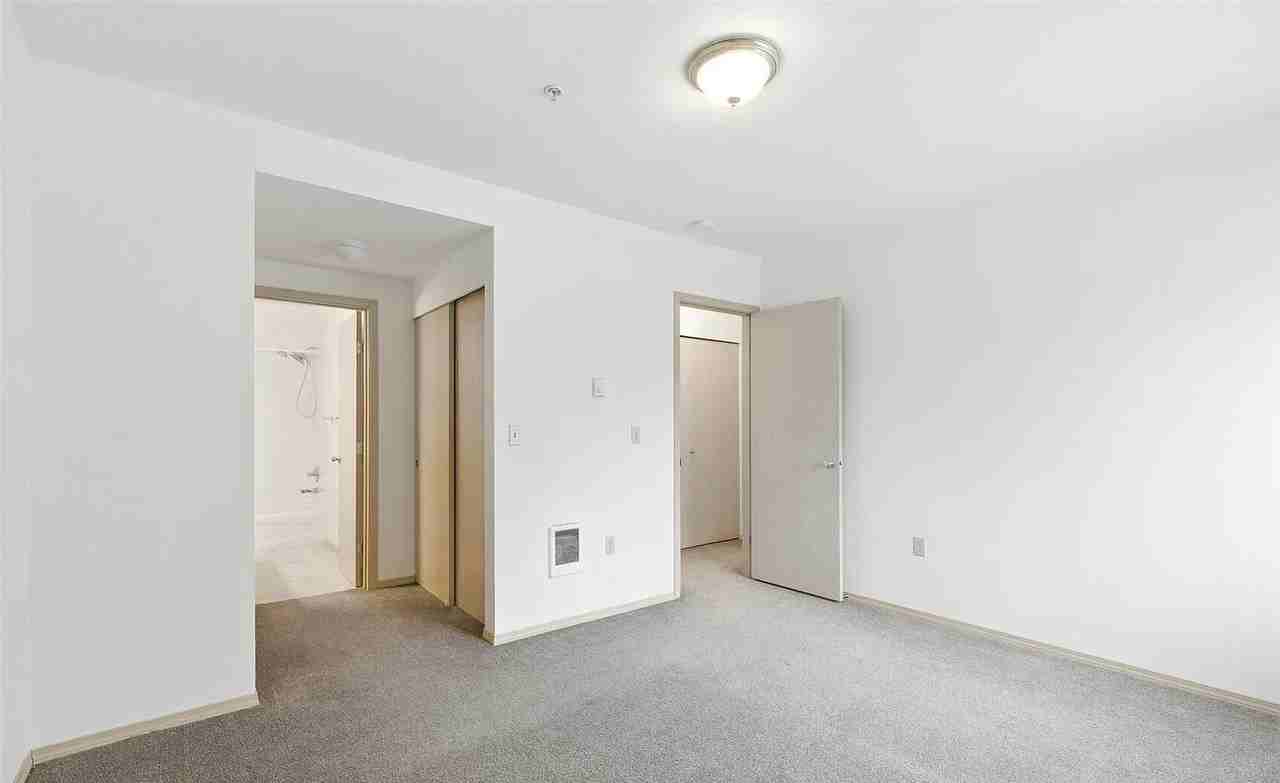 11424 1st Ave S - Photo 5 of 14