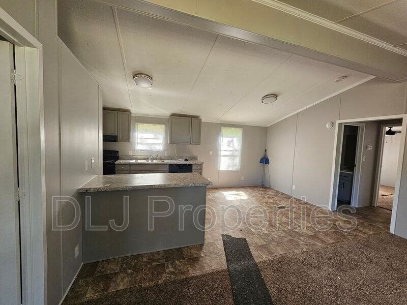 1028 Catoosa Ln - Photo 4 of 7