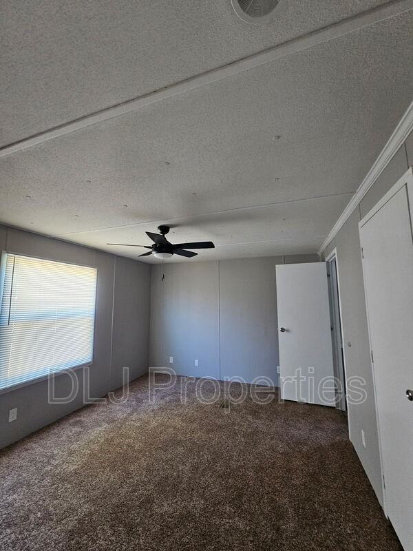 1028 Catoosa Ln - Photo 5 of 7