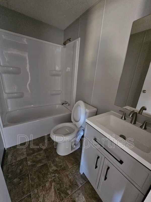 1028 Catoosa Ln - Photo 6 of 7