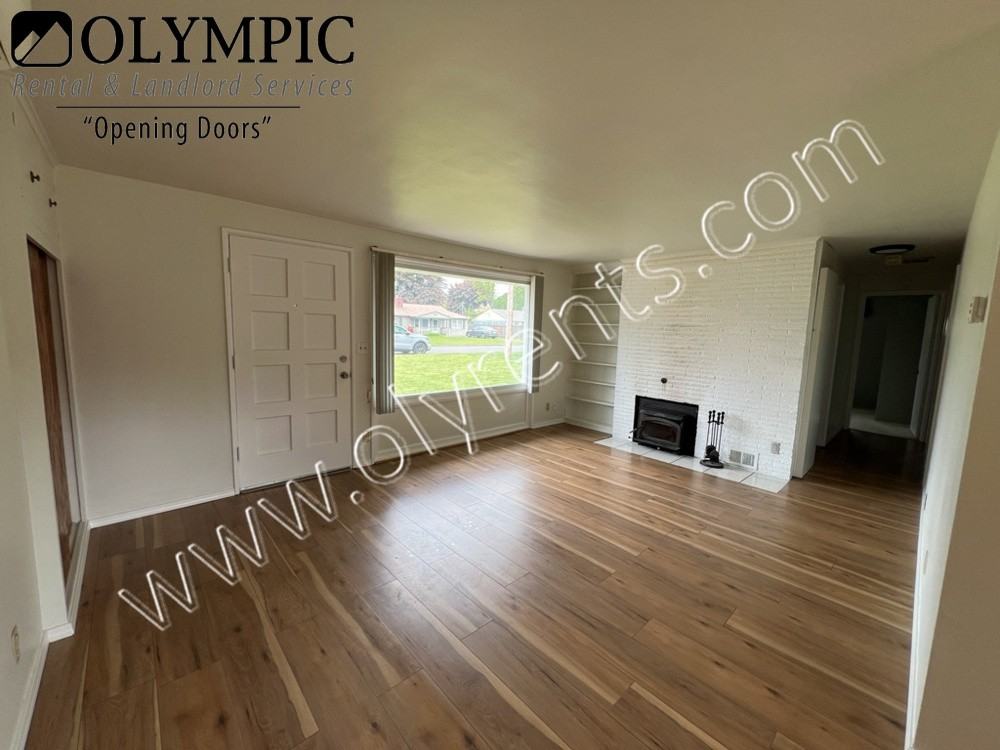 151 Cherry Ln Se - Photo 2 of 19
