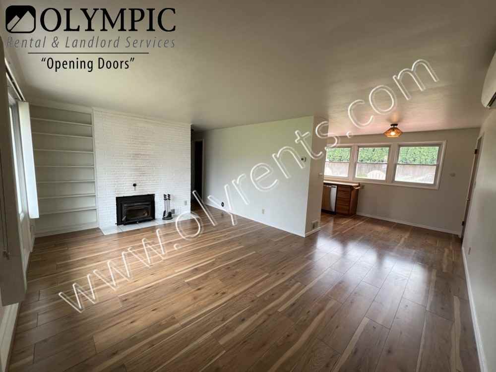151 Cherry Ln Se - Photo 3 of 19