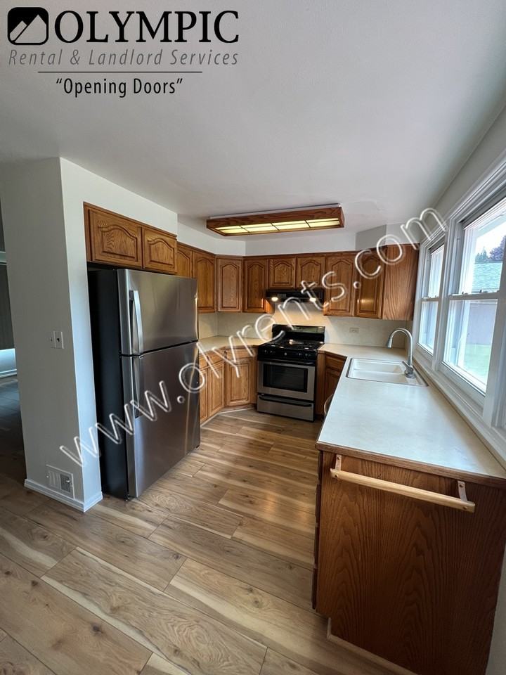 151 Cherry Ln Se - Photo 6 of 19
