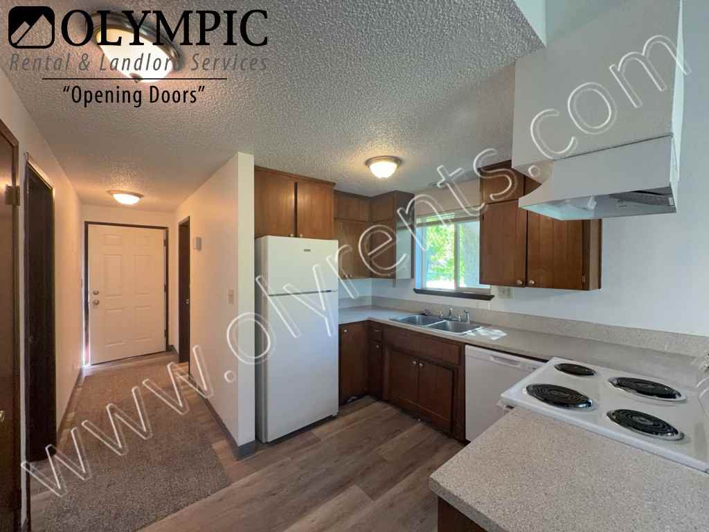 10740 Littlerock Rd Sw - Photo 4 of 17