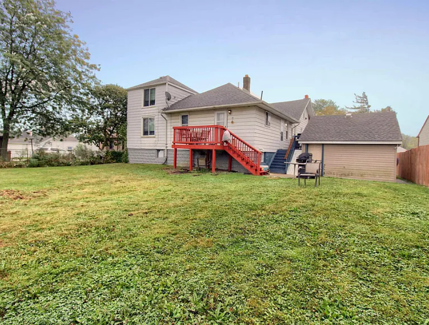 18635 Meier St - Photo 2 of 2