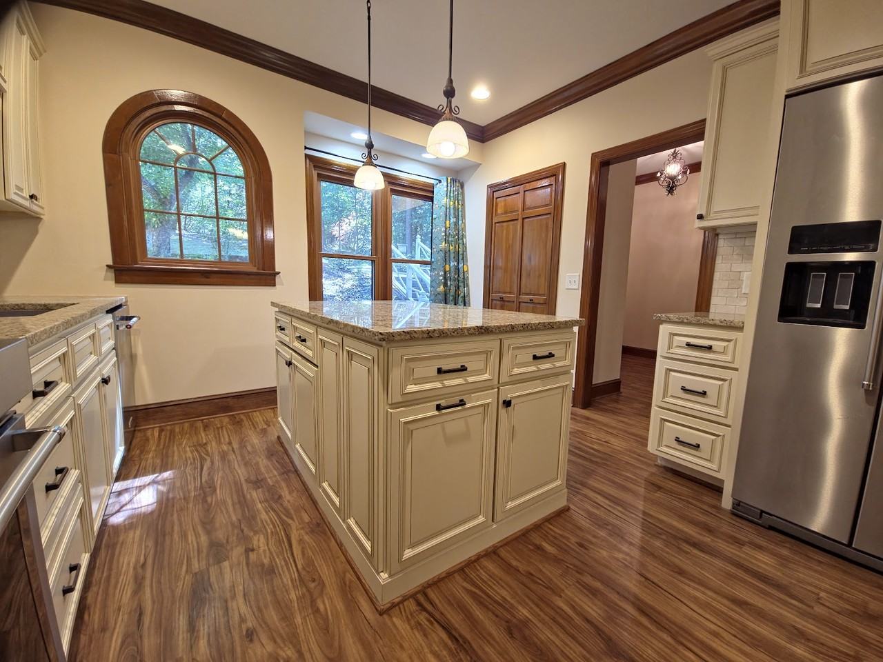 6844 Gloucester Rd - Photo 3 of 29
