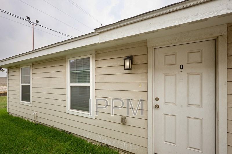 2209 Multi #D - Photo 2 of 21