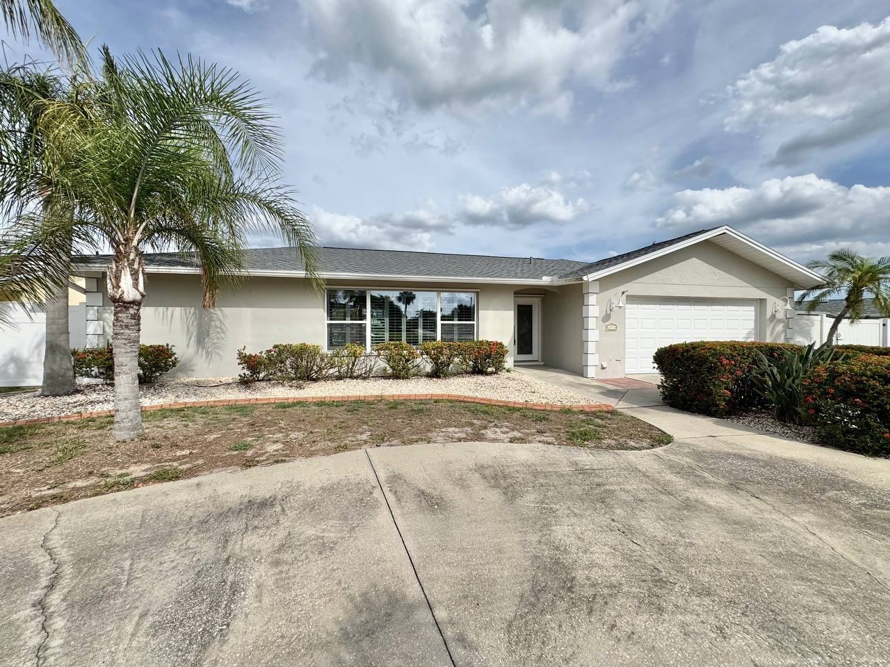 6316 Lake Sunrise Dr - Photo 5 of 50