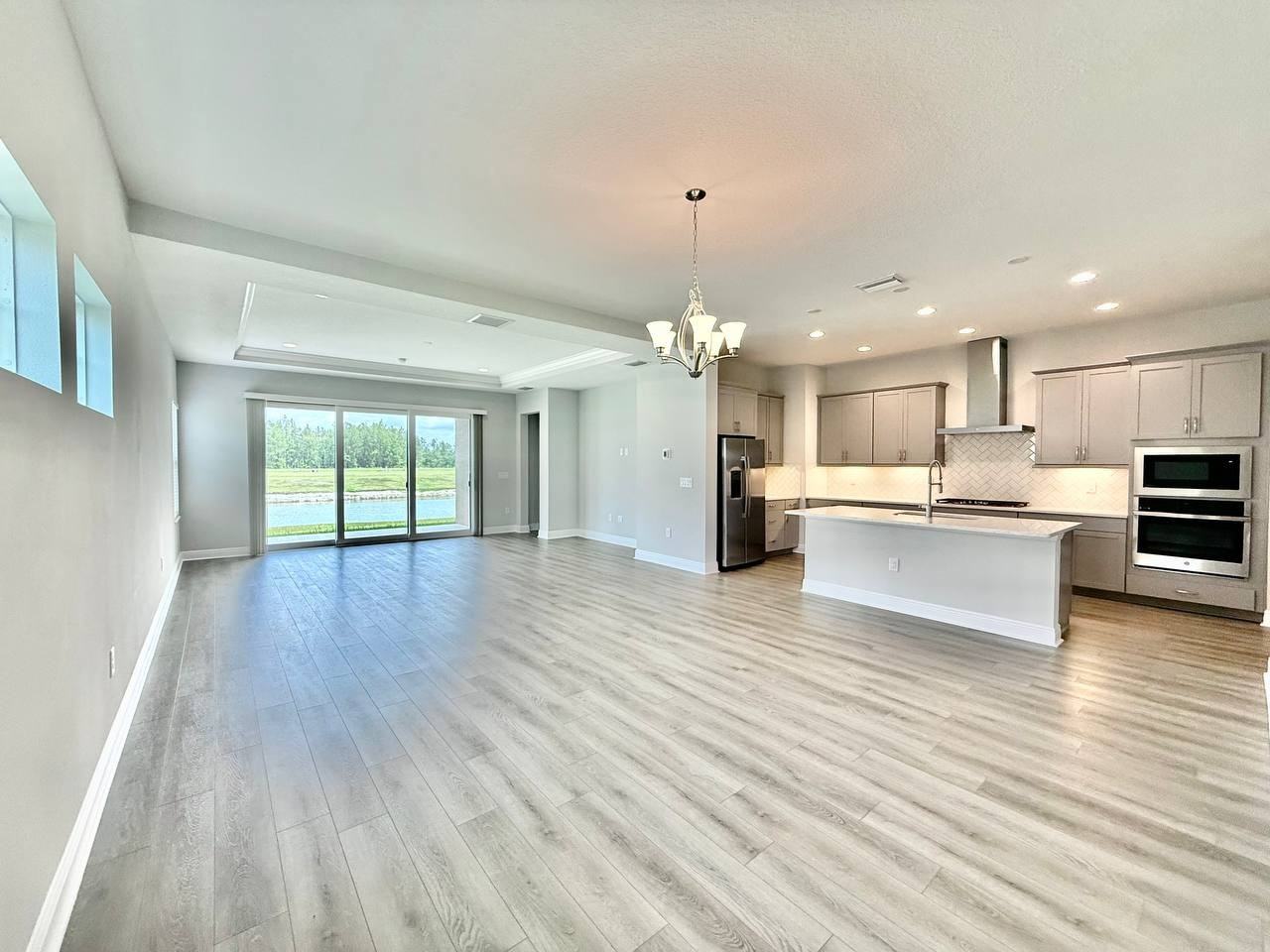 35609 Stableton Ln - Photo 4 of 50