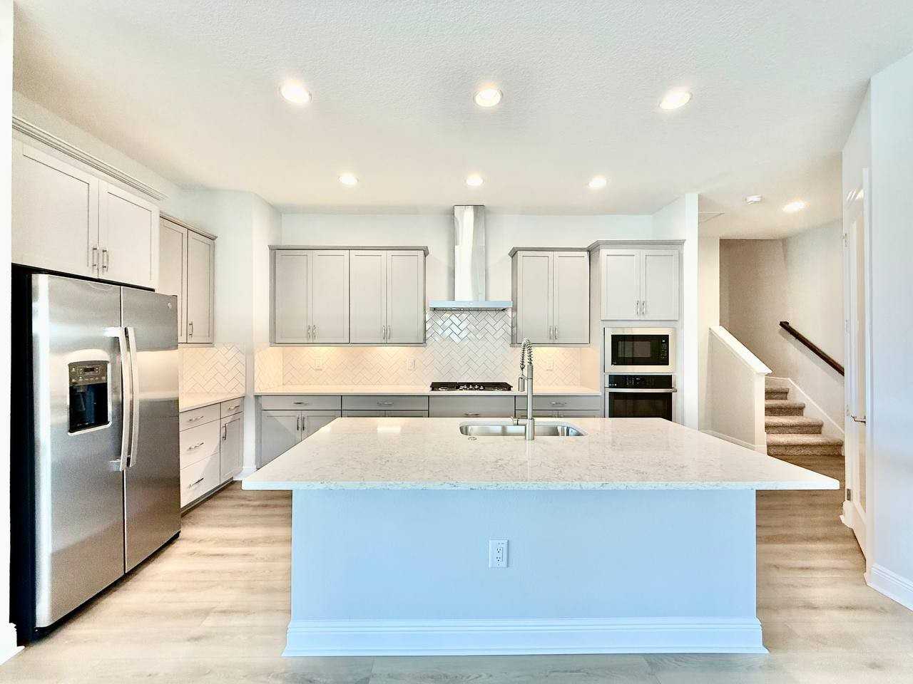 35609 Stableton Ln - Photo 6 of 50