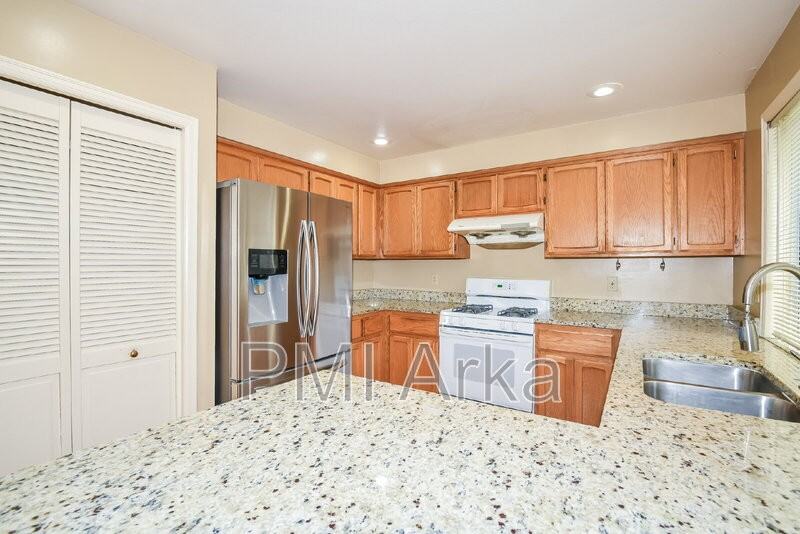 24809 Se 37th Pl - Photo 4 of 17