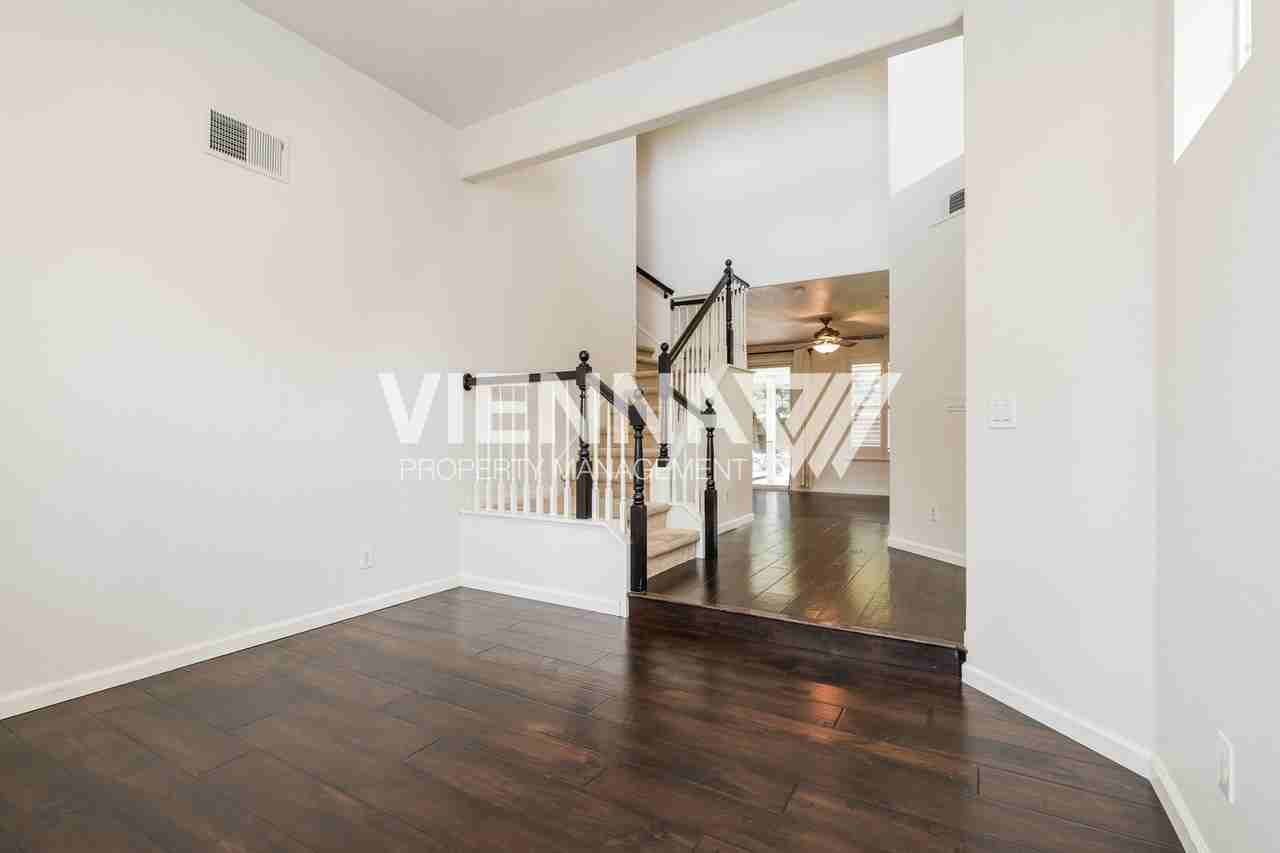 1939 Glenveagh Ln - Photo 6 of 20