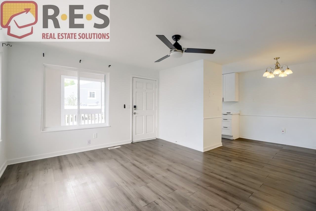7986 Chase Cir #64 - Photo 5 of 11