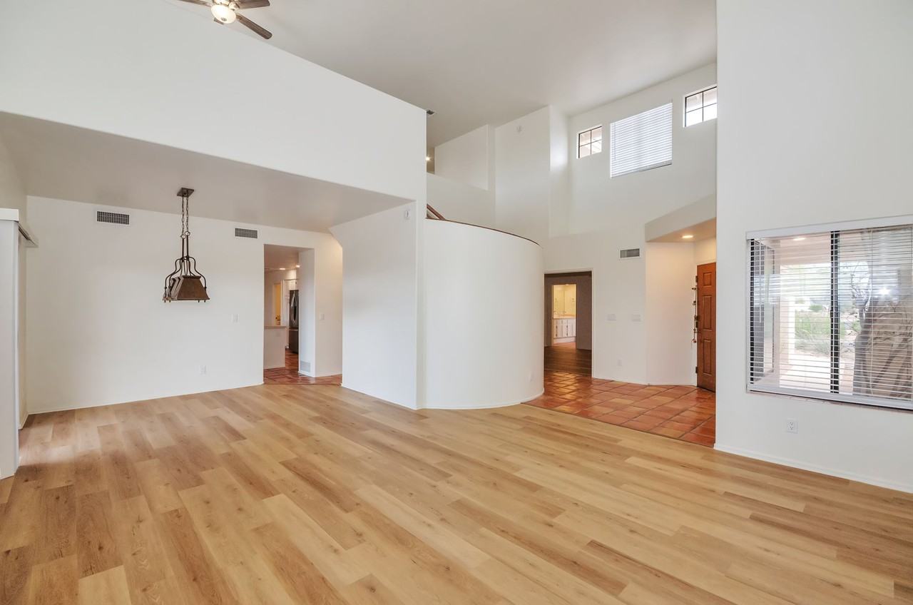 1150 W Masters Cir - Photo 5 of 40