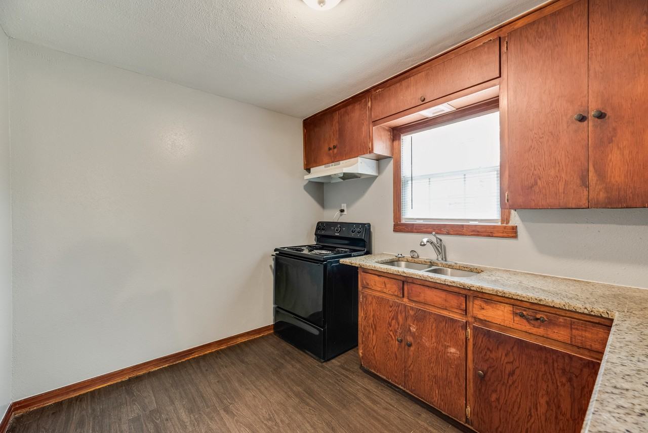 6617 Greenlee St - Photo 7 of 20