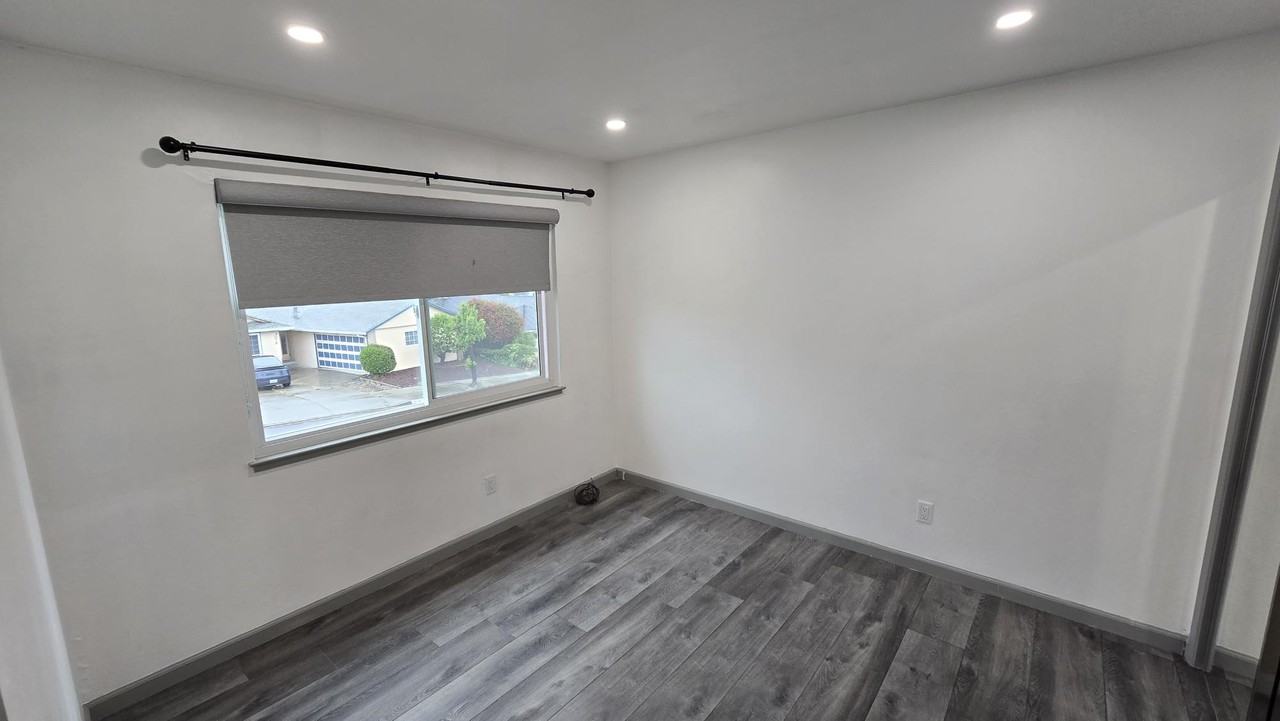 3081 Birmingham Dr - Photo 6 of 15