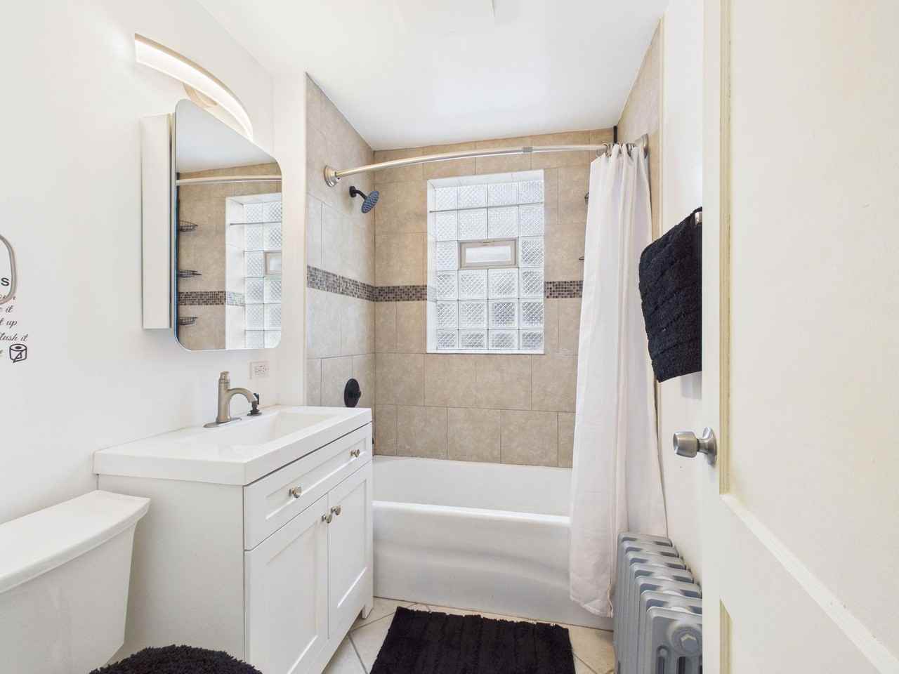 1010 Crest Way - Photo 6 of 13