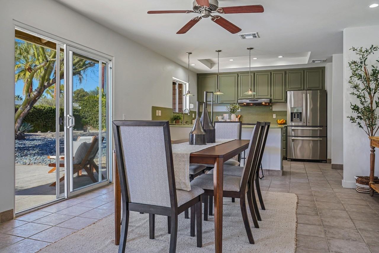 407 N Orchid Tree Ln - Photo 3 of 27