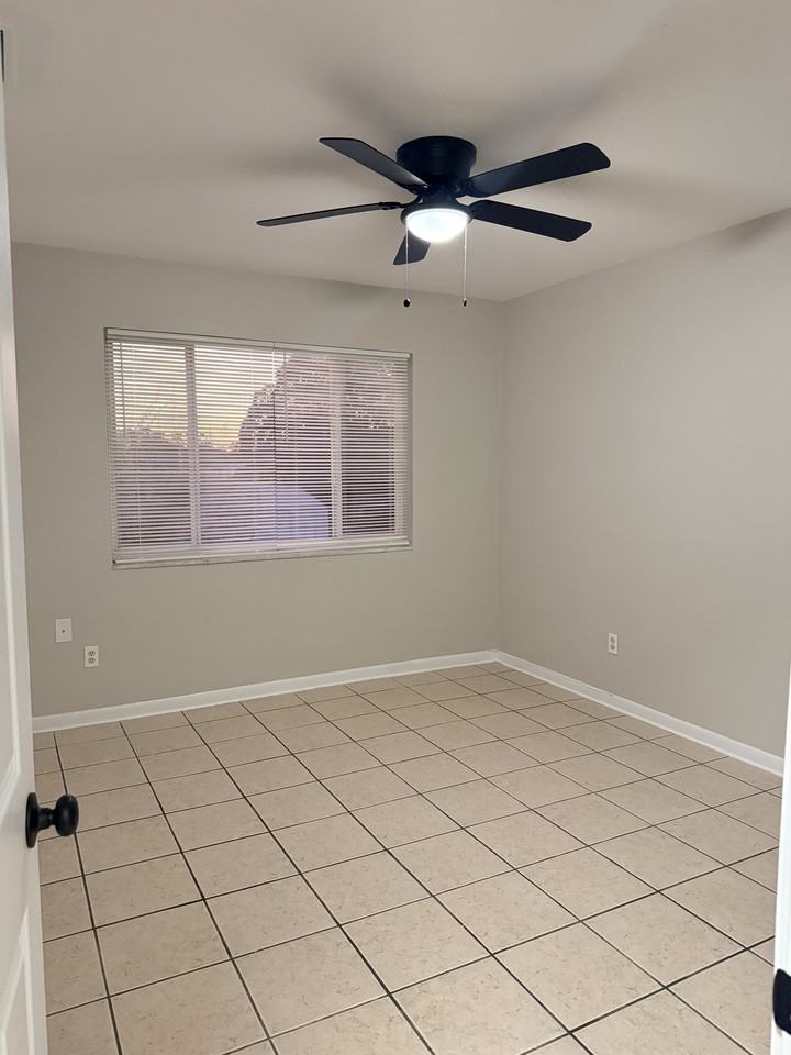 1233 Newhope Rd - Photo 7 of 8