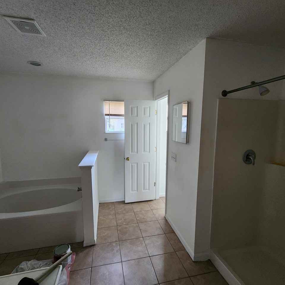 3197 Harrow Rd - Photo 5 of 14