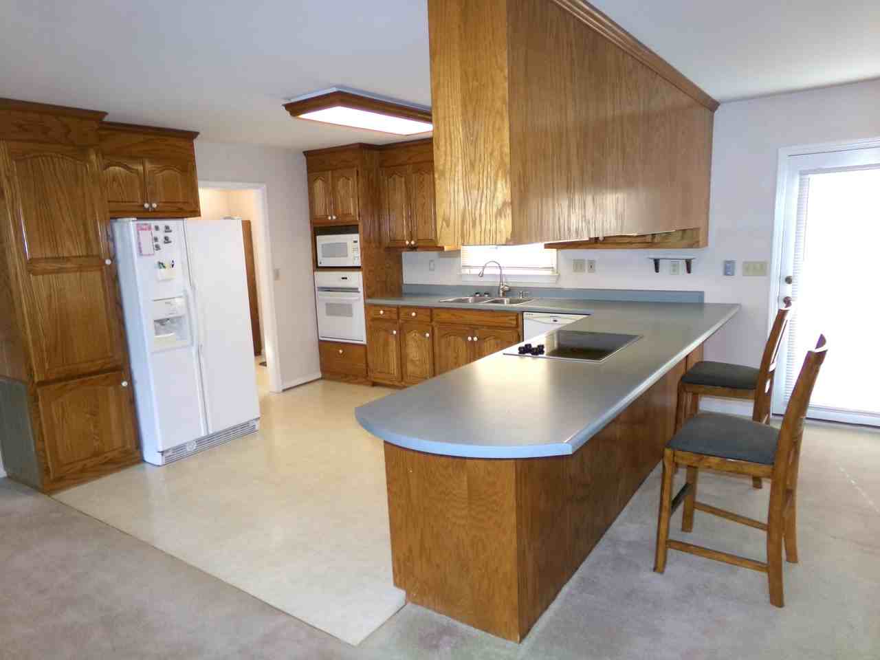 34838 Ellen Rd - Photo 5 of 22