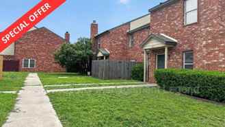 3211 Roundtree Ln - Photo 1 of 1
