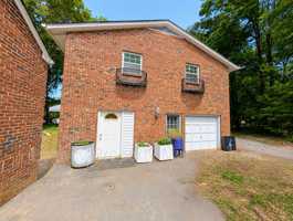 featured image of 4421 Kernersville Rd