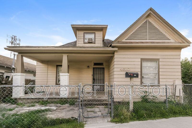 4610 Schroeder St #2