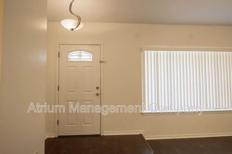 1321 Myrtle Dr - Photo 2 of 50