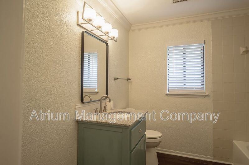 1321 Myrtle Dr - Photo 6 of 50