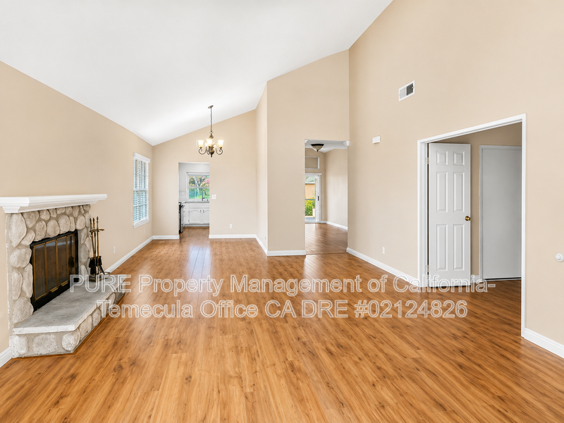25543 Woodside Cir - Photo 2 of 17