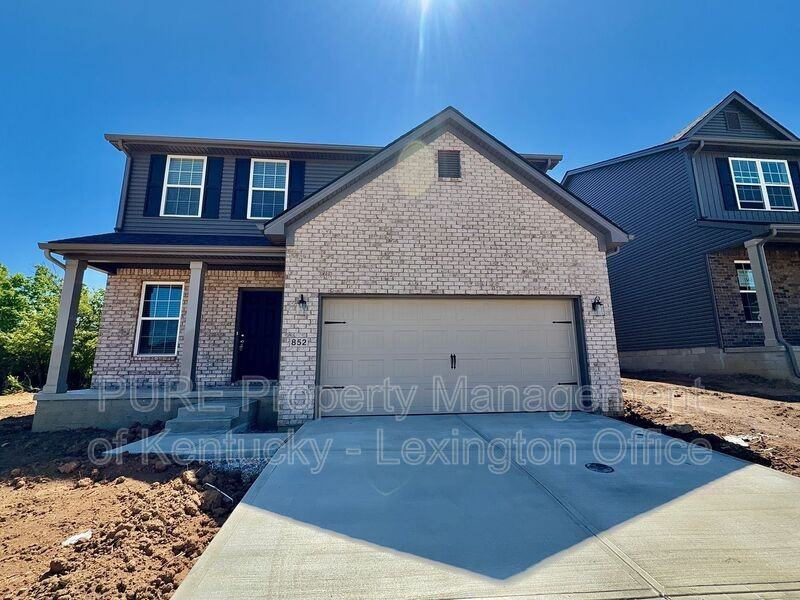 852 Halford Pl - Photo 3 of 34